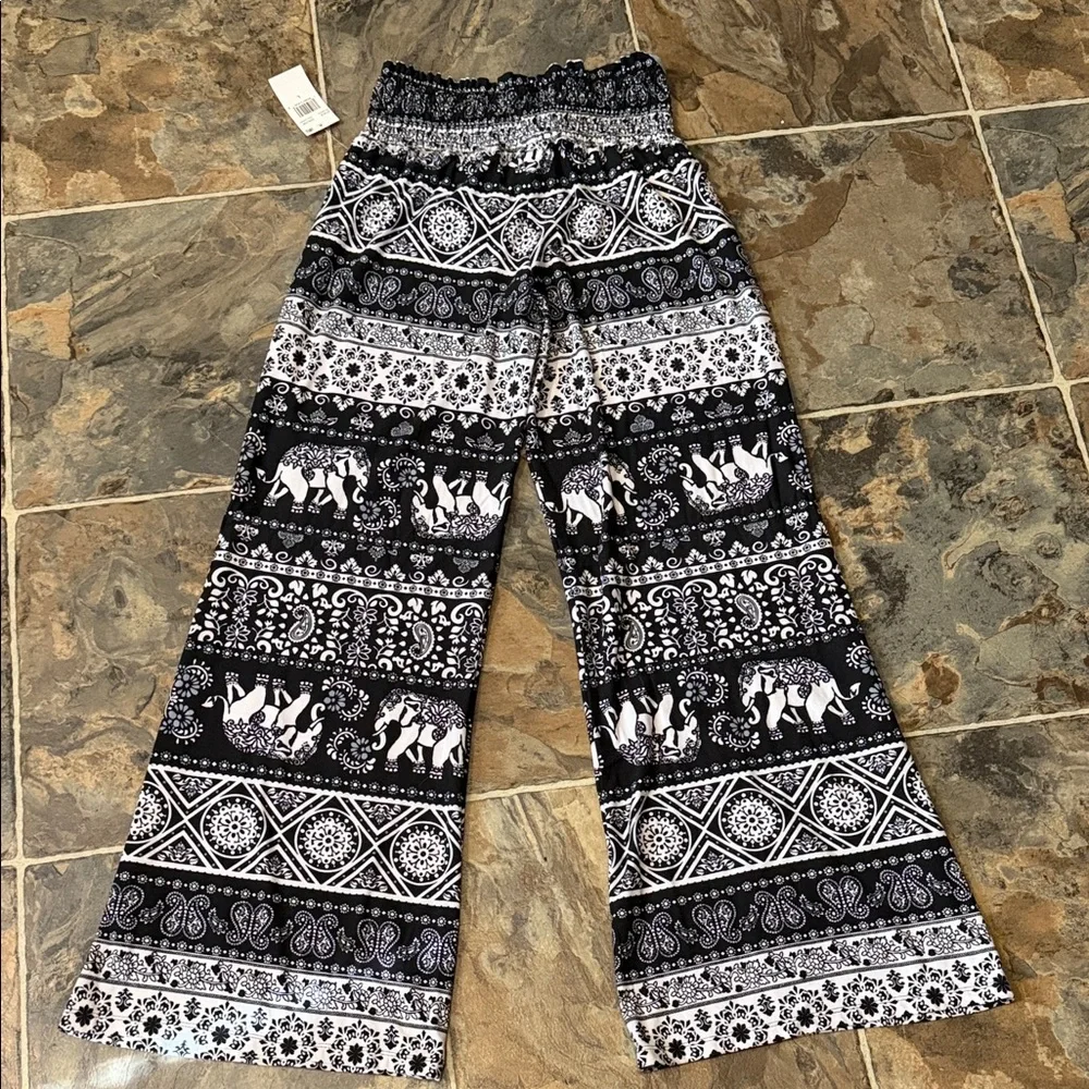 Planet Gold Black and White Wide Leg Pants - Picture 6 of 6